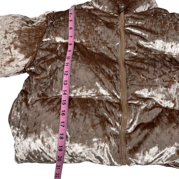 Fabletics Women’s Wander Crushed Velour Puffer Bomber Jacket Small Teddy Cropped - Picture 10 of 16